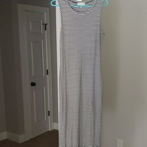 Monteau Dresses - Ribbed B&W striped dress Monteau Dresses - Ribbed B&W striped dress